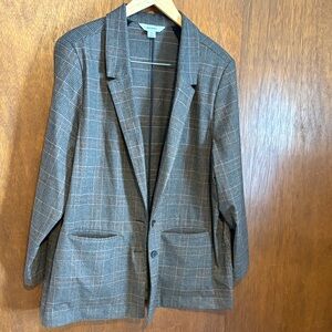 Old Navy Women's Blazer in Brown Plaid